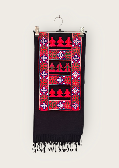 Himalyan Threads Unisex Black Kinnauri Kadhai Muffler – Handwoven Wool Scarf with Traditional Design.