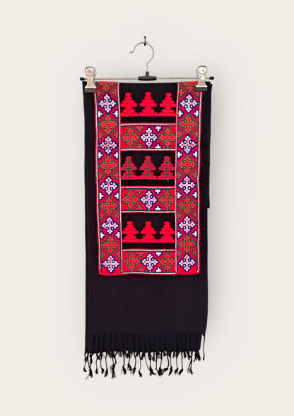 Himalyan Threads Unisex Black Kinnauri Kadhai Muffler – Handwoven Wool Scarf with Traditional Design.