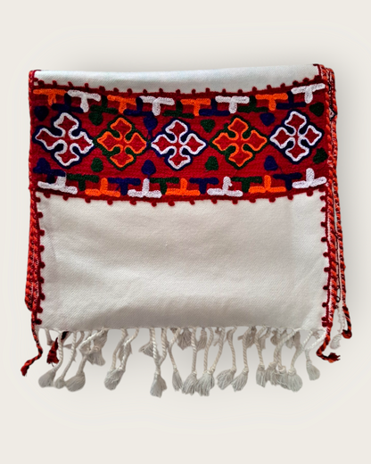 Himalyan Threads Unisex White Kinnauri Embroidery Muffler – Handwoven Wool Scarves with Traditional Designs